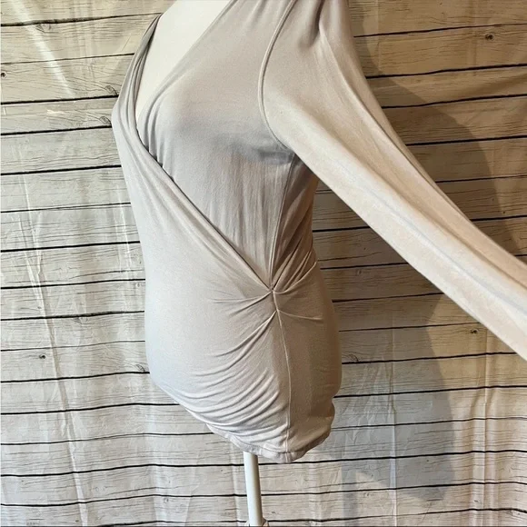 Free People Deep V Faux Wrap Long Sleeve Top Size Medium - Picture 3 of 10